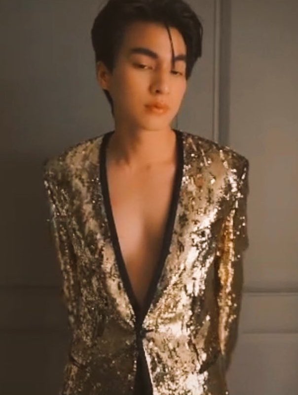 ladda_lasuay's tweet photo. เธอเข้าใจ ฉันเข้าใจเท่านั้นจบ 
คิดเหมือนกันไหม 🌚🌝 
#หวานใจมิวกลัฟ #mewgulf https://t.co/sk7w0Nx1Xm