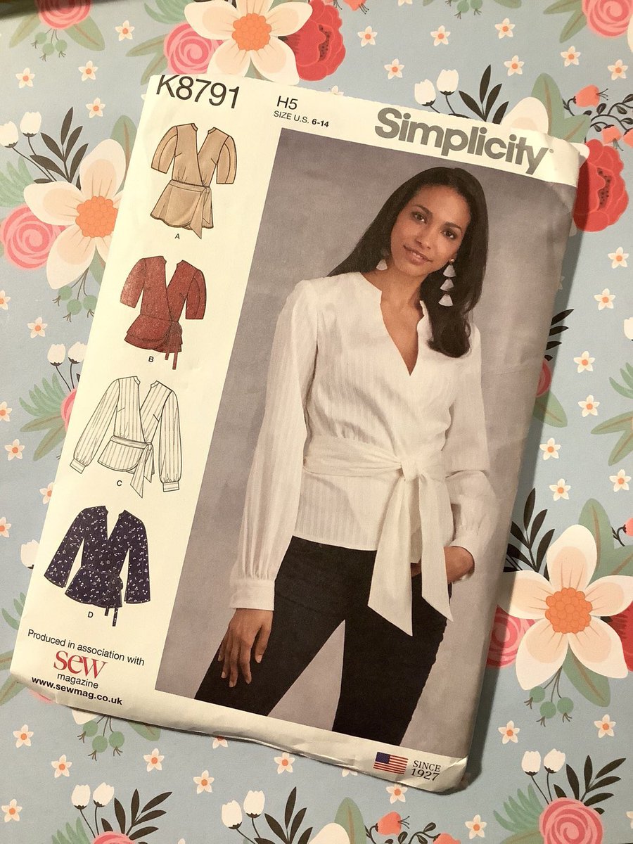 WatsonsVintage's tweet photo. This Wrap Top Pattern is for a Very Flattering Blouse in my #etsyshop Uncut 2019 Simplicity Sewing Pattern K8791 for Misses' Wrap Top with Sleeve Variations - Sizes 6-14 - Flattering Wardrobe Staple Top -Supply https://t.co/JOplrMOwhv #Simplicity #WrapTop #SewingPattern #Blouses https://t.co/cmO9h9M0Yg