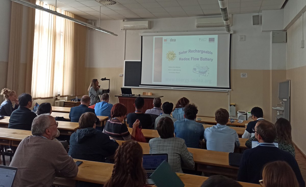 LightCap (@lightcap2021) on Twitter photo Day2 <a href="/europeanmrs/">E-MRS</a> fall meeting! <a href="/dbora_ruiz/">Débora Ruiz Martínez</a> from <a href="/EcpuEnergy/">ECPU_IMDEAEnergy</a> illustrating solar flow batteries technology within <a href="/LightCap2021/">LightCap</a> project. Day2 <a href="/europeanmrs/">E-MRS</a> fall meeting! <a href="/dbora_ruiz/">Débora Ruiz Martínez</a> from <a href="/EcpuEnergy/">ECPU_IMDEAEnergy</a> illustrating solar flow batteries technology within <a href="/LightCap2021/">LightCap</a> project.