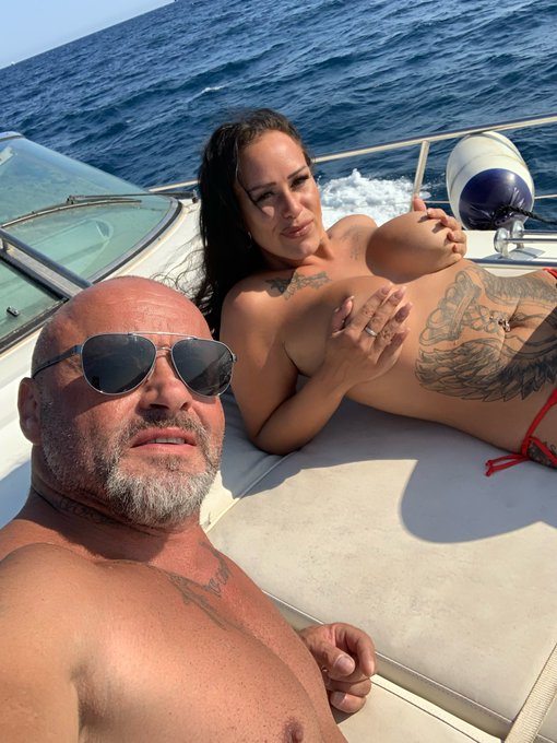 The Video Action with Zara Mendez in Full length you can watch&hellip; https://t.co/TonimtRqKM https://t.co<a href="/tag/porndoepremium"class="tags"><span>#porndoepremium</span></a><a href="/tag/bumsbus"class="tags"><span>#bumsbus</span></a>