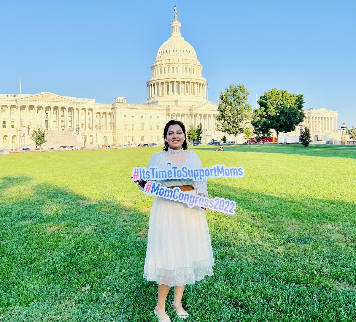 WHolyMom's tweet photo. It’s time to #useyourmomvoice and advocate for change with @mom_congress at the Capital. https://t.co/PPqCKPLR4F