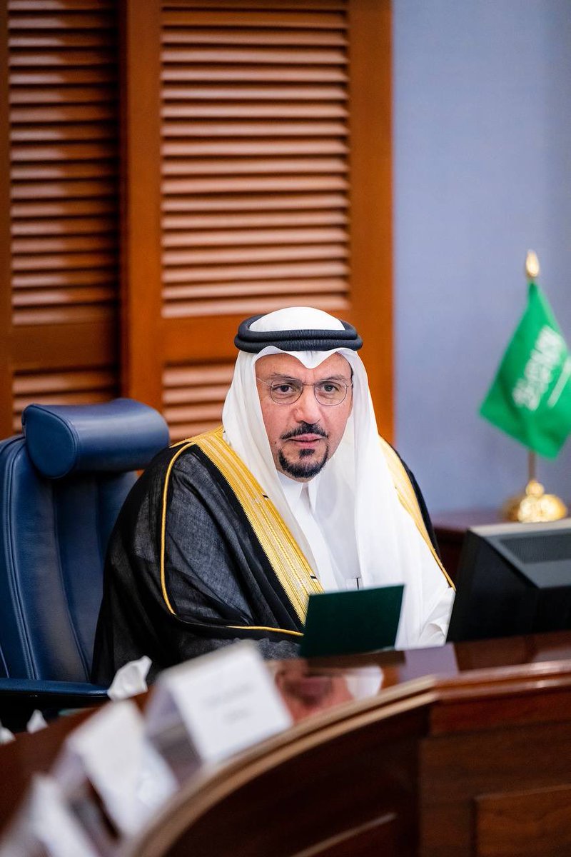 EmarahAlQassim's tweet image. أشاد سموه بما تحقق من برامج نوعيّة لمخرجات برنامج تعزيز الأمن الفكري عبر عدة مسارات أسهمت في رفع الوعي وتعزيز الحفاظ على أمن الوطن وفكر أبنائه..

سمو #أمير_القصيم يترأس اجتماعا لاستعراض الخطة المقترحة لبرنامج #تعزيز_الأمن_الفكري .