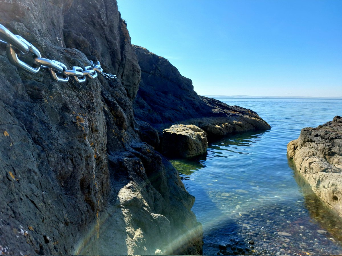 Hike1000miles's tweet photo. Elie chain walk, finally done it, been on my to do list for a few years π
#getoffthechair #outdoors #adventure #nature #travel #landscapes #photography #sea #views #elieChainWalk #chain #walk #hike #Scotland #coast #coastal #todo #sport #BUCKETLIST #justdoit #thinkersVSdoers https://t.co/dNjKjHhkEW