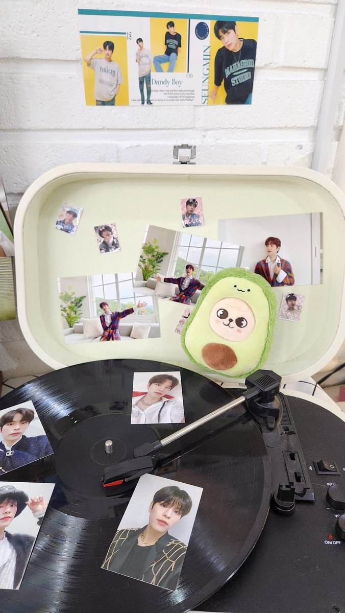 1OO32OO922's tweet photo. 땨떤 강아지로 가득했던 카페!!!
좋아하는 사진들도 많아서 아름땨웠땨...
아보카도 케익 너무 귀엽고 짱🤍
#승민이와_함께_아름다운_추억
#Beautiful_Memory https://t.co/uDW5mI0yiH