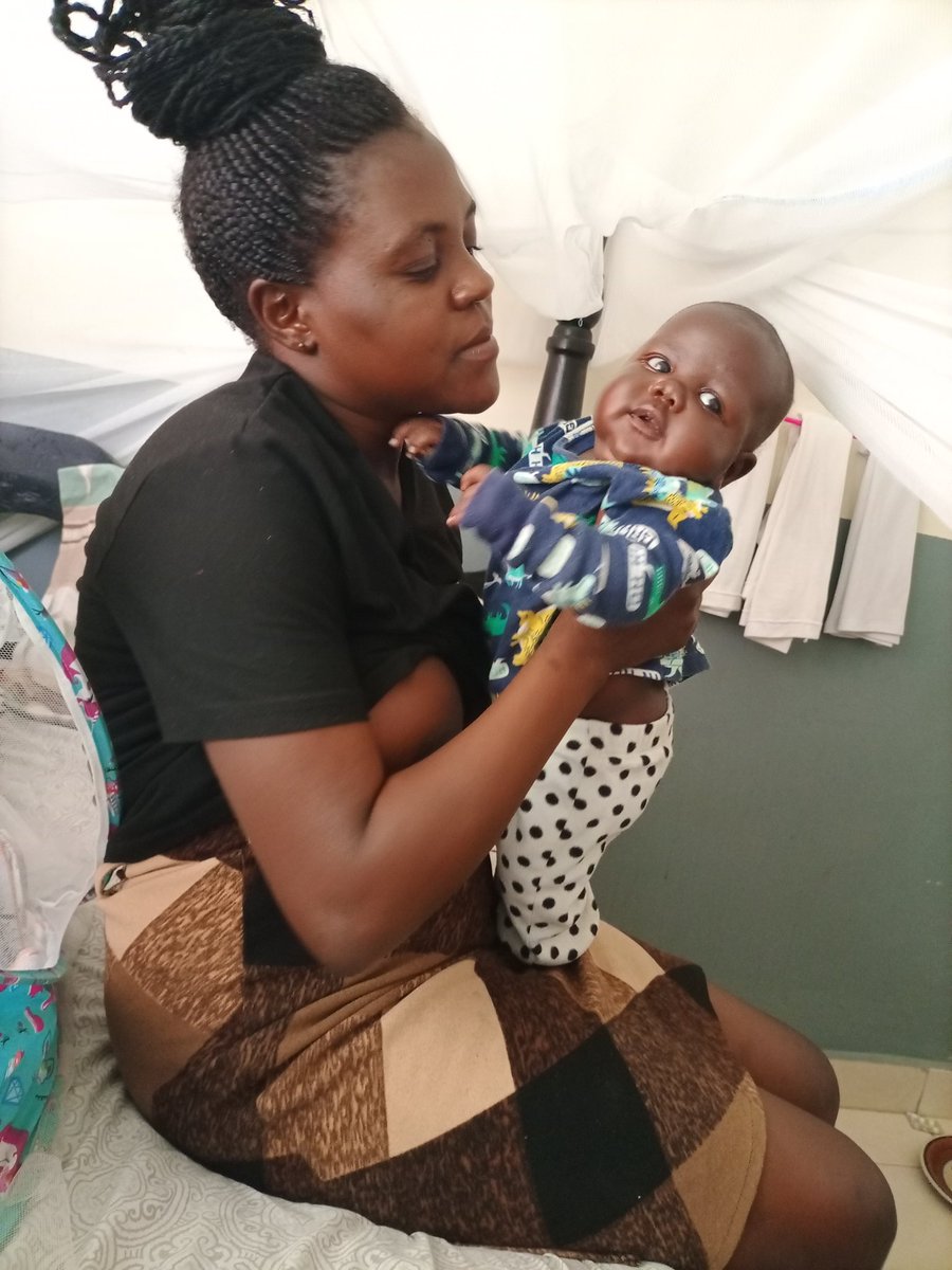 jimo_ochen's tweet image. Hello my family I love you all