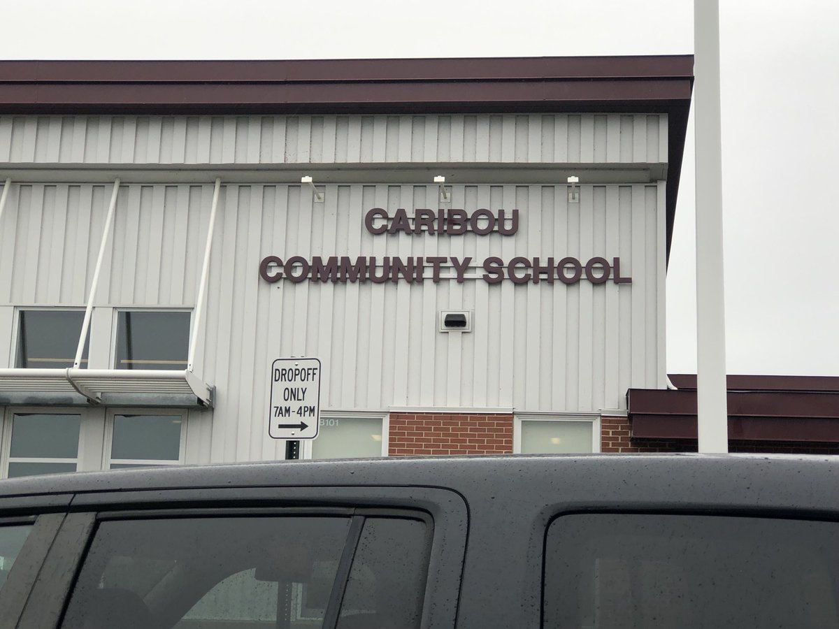 MAINETOY's tweet photo. We are excited to be at Caribou Community School for a school site visit for ⁦@caribouteacher⁩ Heather Anderson Aroostook #CTOY22 ⁦@mdoenews⁩ ⁦@EducateMaine⁩ ⁦@MaineTOYA⁩ https://t.co/n079ns5KPT