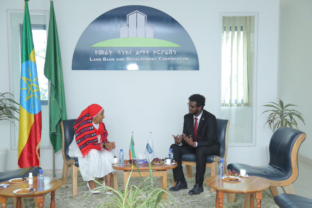 LMT_Ethiopia's tweet photo. Our CEO, @AidaTola, met today with the deputy ambassador of the Republic of Somaliland to Ethiopia H.E. Barkhad Mohamoud Kaariye, PhD, who emphasized the importance of a more collaborative approach to attracting investment to the horn. https://t.co/ZsoHP9g3Gp