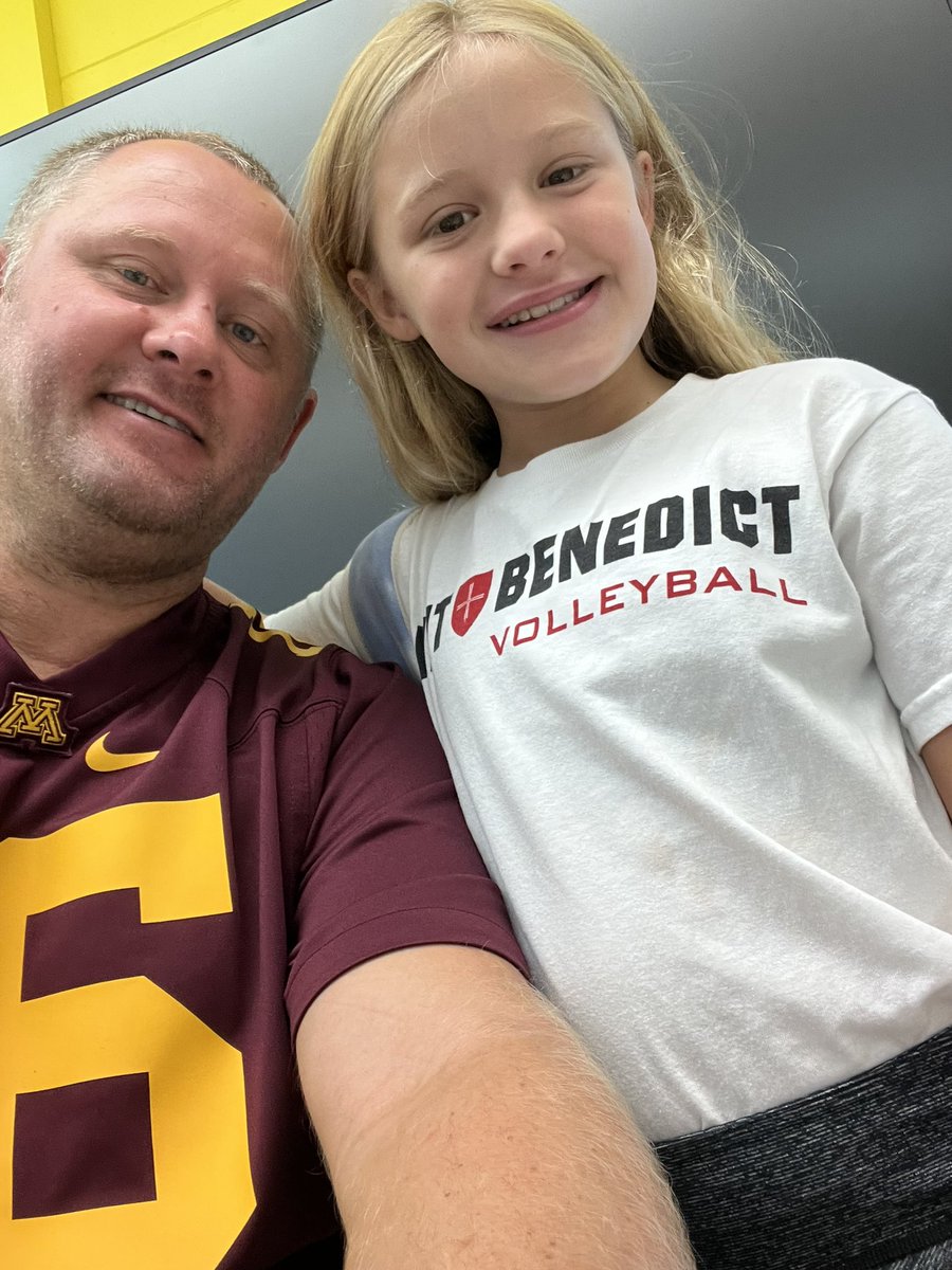 bjrath's tweet photo. Sport and jersey day
Heeeeere we goooo! #RugRaths
“Young people need models, not critics.”
-J. Wooden https://t.co/95WgeDgz5q