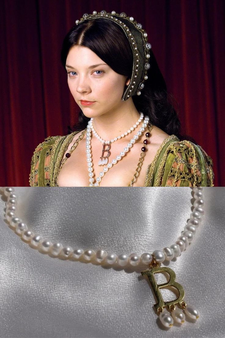 Anne Boleyn Necklace 💎💎 #anneboleyn #letter #Initialnecklace #reorah