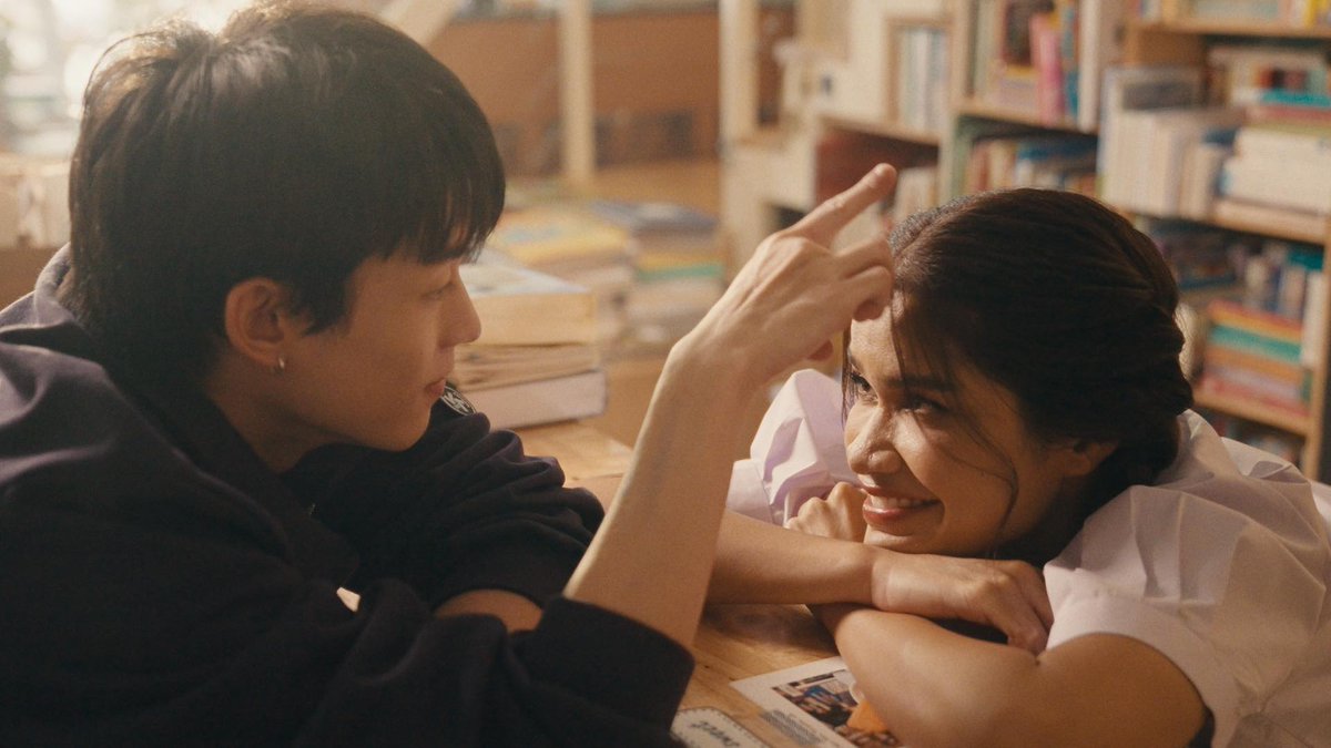 ZappQuote's tweet image. คัมแบคแล้วกับเพลงใหม่ "นอมูๆโชวาแฮโย"

แม่ก็คือทำ MV สนองฟีลเว่อ ดูออกเลยนะคะ อ่ะกดไปดูความหล่อแบบตะโกนของนิว ชยภัค กันตรงนี้ &amp;gt;&amp;gt; youtube.com/watch?v=Aau9u2…

#Babymild #NewChayapak #คำตอบที่ชอบกว่า #นอมูๆโชวาแฮโย