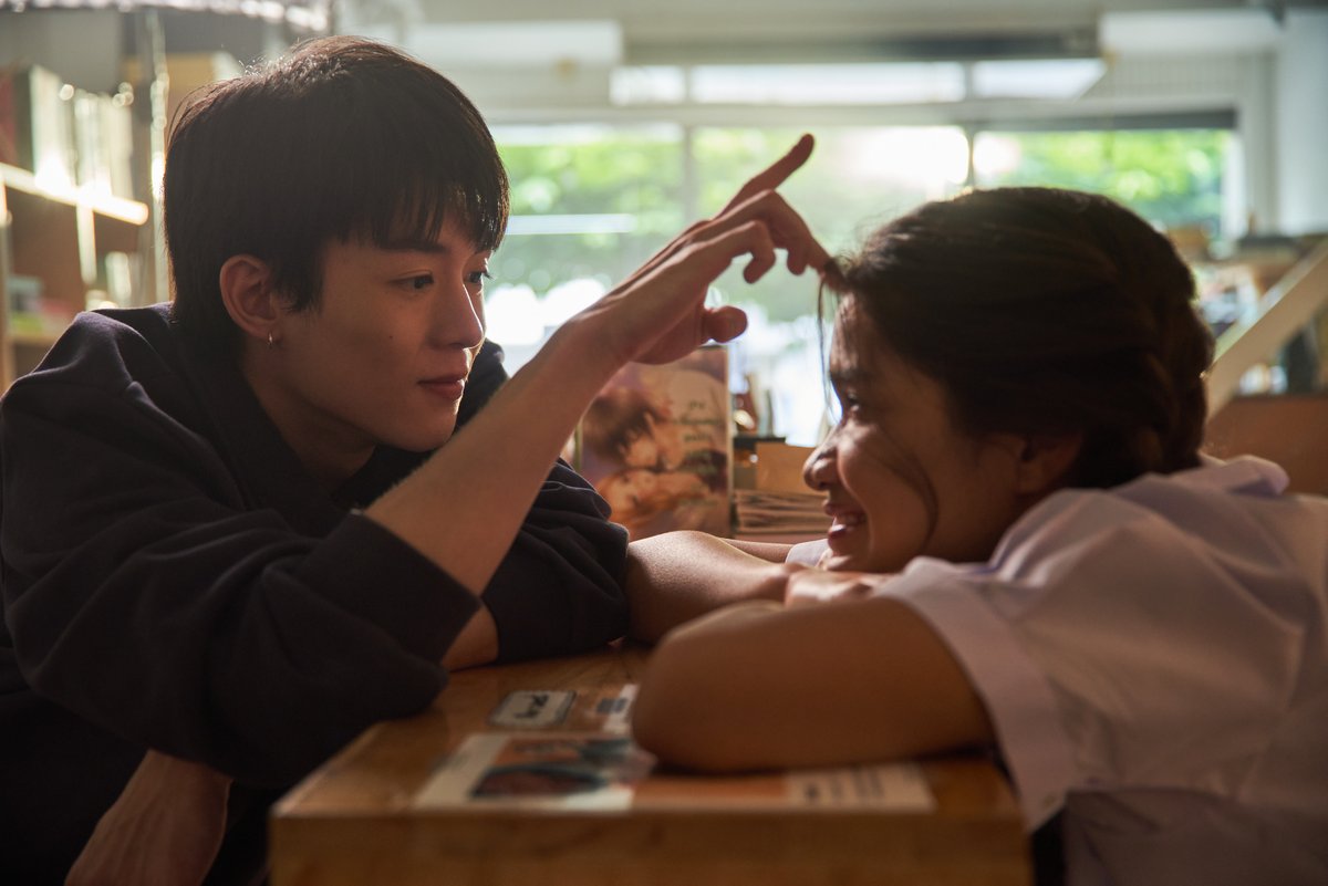 ZappQuote's tweet image. คัมแบคแล้วกับเพลงใหม่ "นอมูๆโชวาแฮโย"

แม่ก็คือทำ MV สนองฟีลเว่อ ดูออกเลยนะคะ อ่ะกดไปดูความหล่อแบบตะโกนของนิว ชยภัค กันตรงนี้ &amp;gt;&amp;gt; youtube.com/watch?v=Aau9u2…

#Babymild #NewChayapak #คำตอบที่ชอบกว่า #นอมูๆโชวาแฮโย