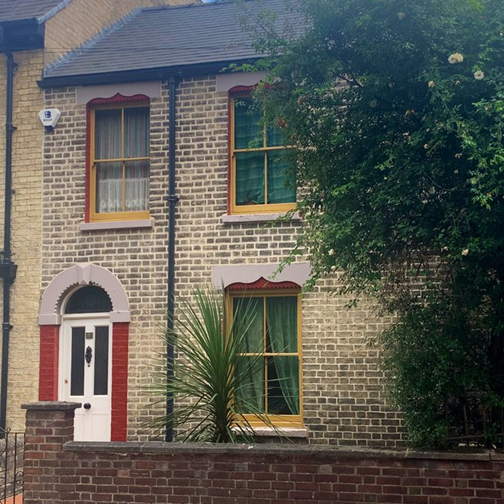 BeginsHistory's tweet photo. Exterior and interior of glorious Arts and Crafts wonder, David Parr House, courtesy of @DeborahSuggRyan and @davidparrhouse.
Do you have a favourite era/style in terms of design? Why not #JustCall a loved one and ask them?
https://t.co/iR4B83IHtd
#HBAHDesign #EndLoneliness https://t.co/3mLO1TvWUK