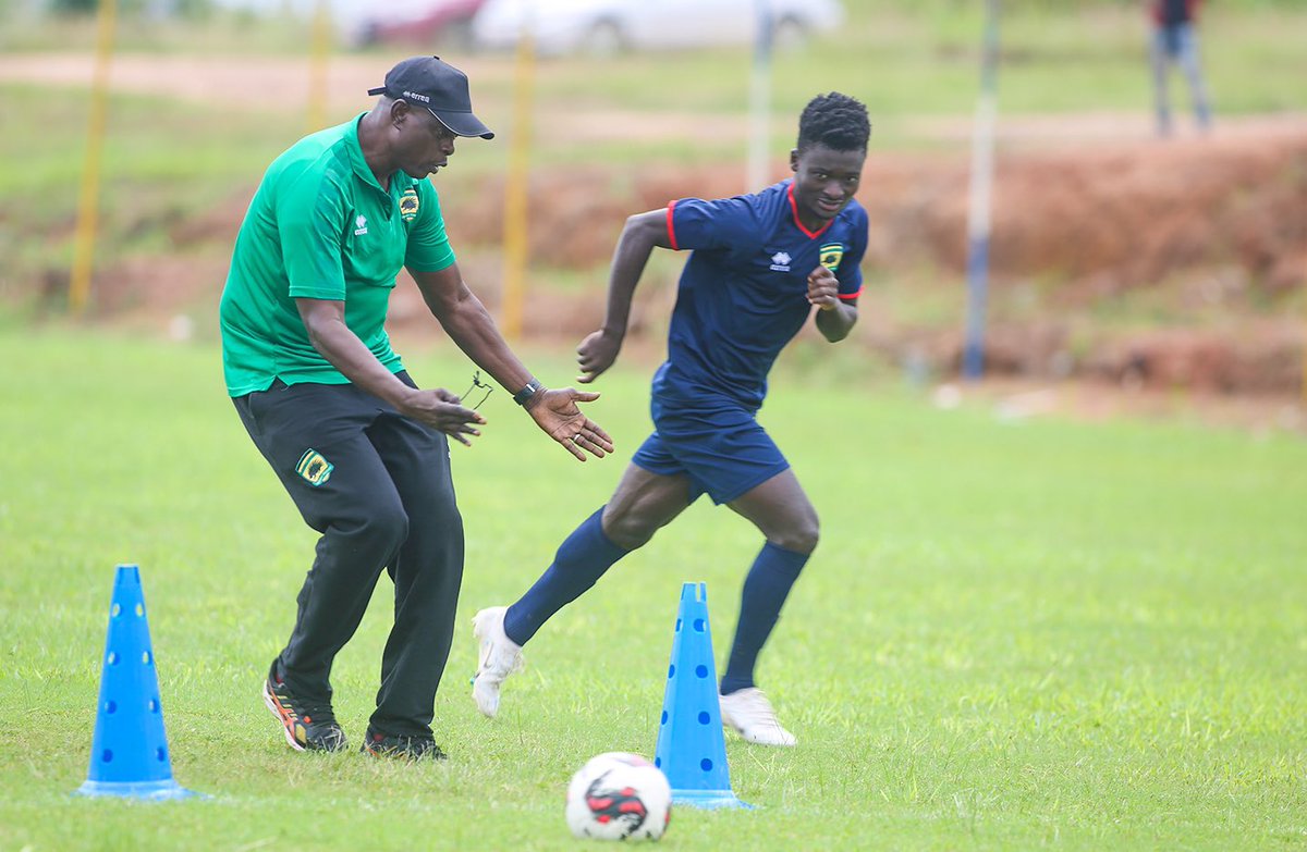 AsanteKotoko_SC's tweet photo. 𝘽𝙞𝙜 𝙬𝙚𝙚𝙠𝙚𝙣𝙙 𝙖𝙝𝙚𝙖𝙙 💪🏽

𝙒𝙚 𝙧𝙚𝙜𝙧𝙤𝙪𝙥 𝙖𝙣𝙙 𝙛𝙞𝙜𝙝𝙩 𝙩𝙤𝙜𝙚𝙩𝙝𝙚𝙧 🤝

#𝘼𝙆𝙎𝘾
#𝙁𝙖𝙗𝙪𝙘𝙚𝙣𝙪𝙨 https://t.co/kYXAgBH2Ua