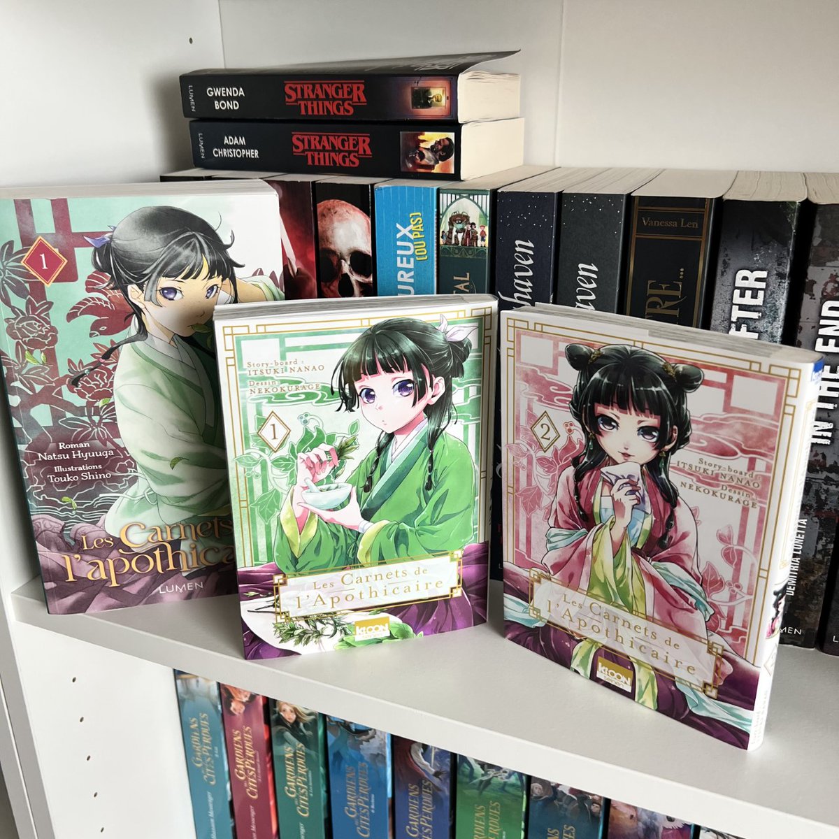 LumenEditions's tweet photo. 📢 CONCOURS 👀

En lien avec @ki_oon_Editions, nous mettons en jeu les 2 premiers tomes du manga #LesCarnetsdelapothicaire ! 😍

Pour participer :

RT &amp; Follow @lescarnetsmanga et @lumeneditions

2 gagnants seront sélectionnés
Tirage au sort 27/09 🍀

#maomao #manga #concours https://t.co/vNLahUZ7mr