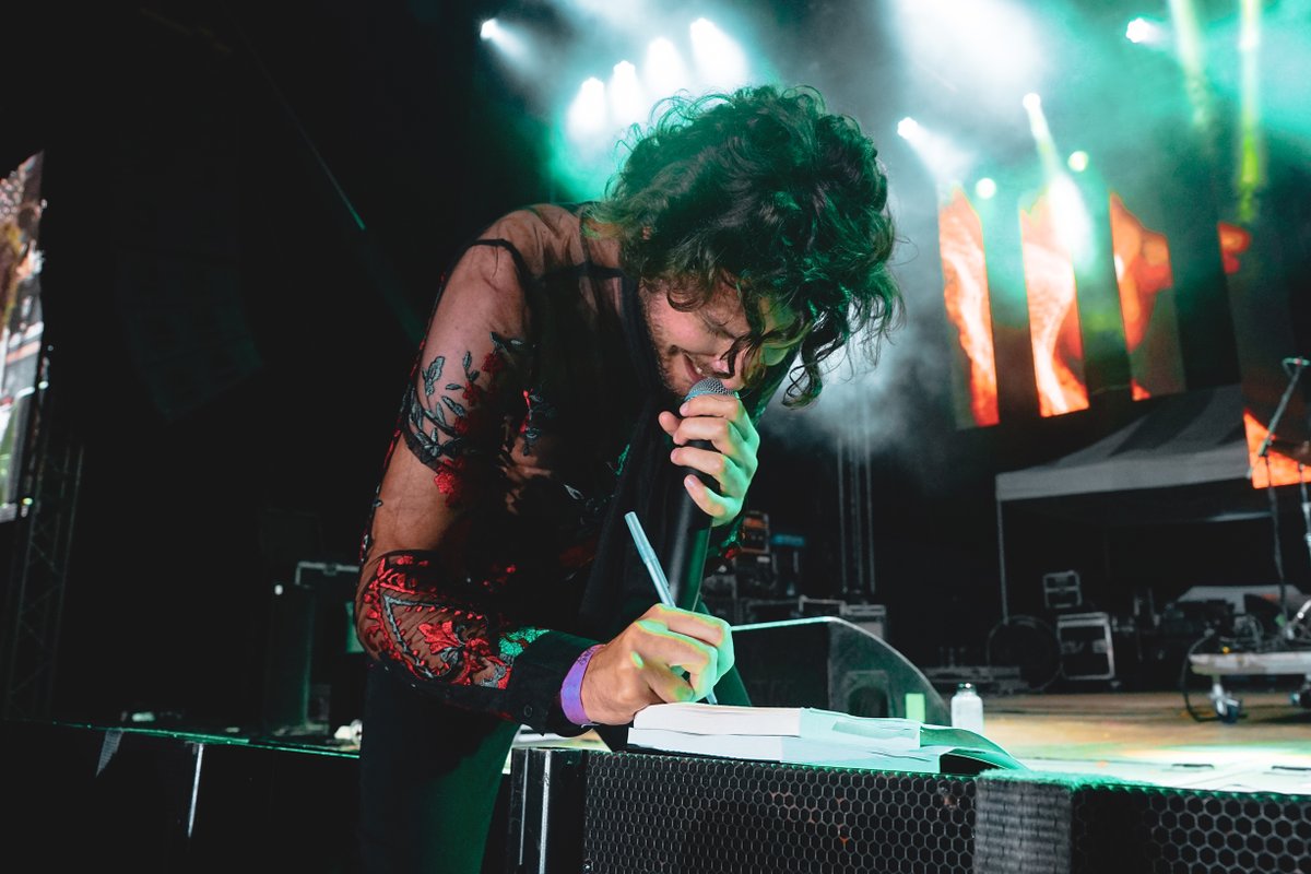 PiquedJacks's tweet photo. #Multitasking for a lovely #multitude. ✍️ Also, if you like signed stuff, head over to our @musicglue #store and treat yourself with some goodies: https://t.co/8lK6uMhzA4. #livingrocktuzla #merchstore https://t.co/ouCvb27AXH