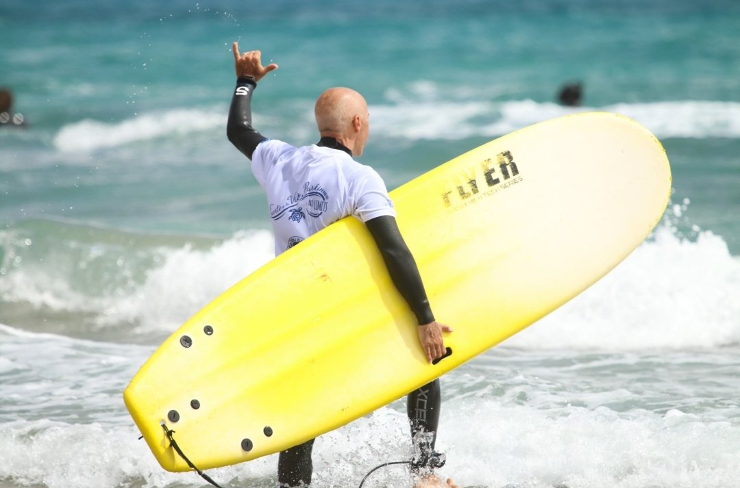 ParkinsonoLimit's tweet photo. Surf, Life and Parkinson.
Every day it's possible with us!
#Parkinson #Surf #SurfParkinson #Fuerteventura #ParkinsonNoLimits #FuerteventuraSurfParkinson #FuerteventuraParkinson #FuerteventuraSurf #Wpc2023 #PdAvengers https://t.co/fa7aNC1tkQ