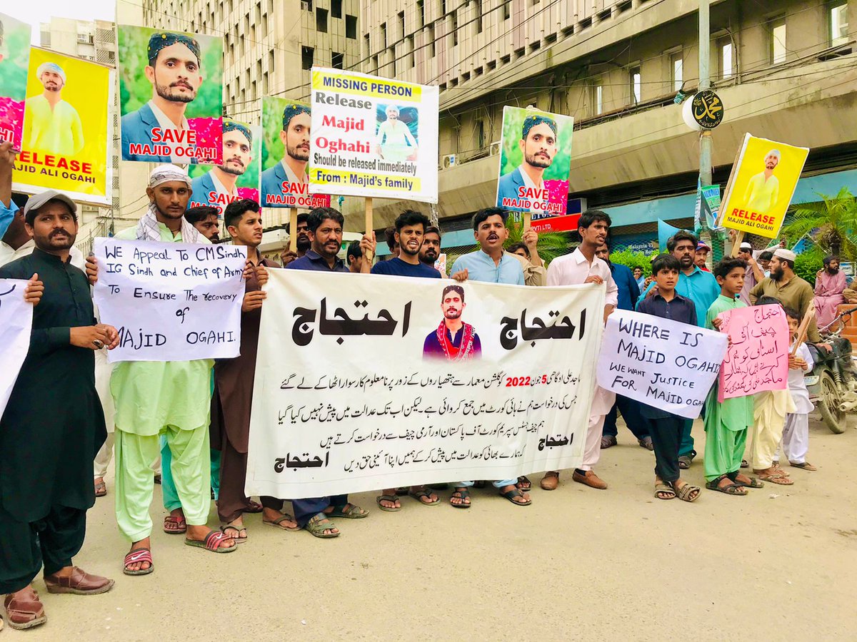 1582Imdad's tweet photo. *دل چاہتا ہے ڈھیر ساری باتیں کروں*🙂🥀
*پھر سوچتا ہوں کس سے*🤔😔🥀 https://t.co/2EH7dAniLY