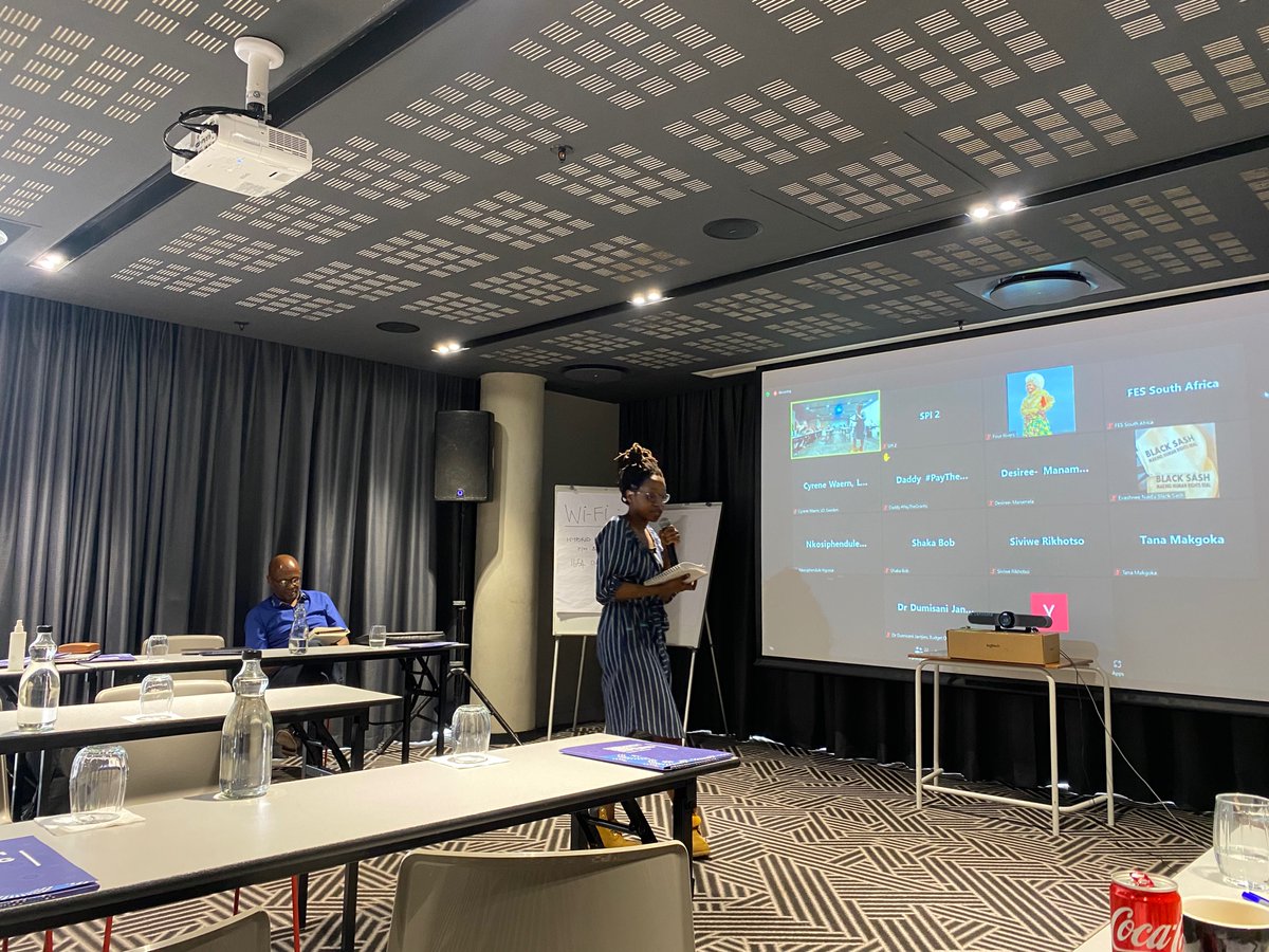 YouthLabZA's tweet photo. @AyandaTankiso is responding to the presentation of the manifesto by outline where young people have been positioned in South Africa’s socio-economic context. “We still have an economy that’s extractive and continues to exploit youth”
#PolicyTransformation https://t.co/Et46TAQ2XZ