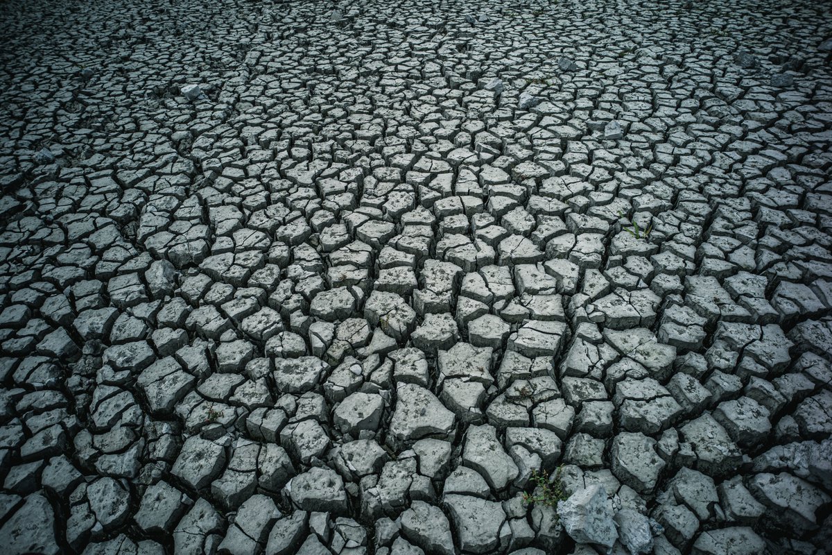 Die Klima- &amp; Energiekrise sind im Kern Gerechtigkeitsfragen. Die Antworten darauf fordern wir am Freitag von der Straße aus ein 📢 In Ö. finden in 7 Städten Demos statt, in Wien treffen wir uns im Rahmen des Bündnisses klimaprotest.at ab 13 Uhr bei Wien-Mitte. Sei dabei!