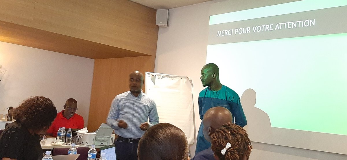 KoffiNadge10's tweet photo. Le #coût du #titrefoncier est onéreux selon les #producteurs @agriculteurs; @TrustAfrica propose des solutions aux acteurs du secteur. #reclaimsustainabil @cacao #huiledepalme @Afriqueeconom @rachelgyabaah @Gouvci @Adjoumani_off @ACHIPatrick4 https://t.co/D7Cd0N2mQX