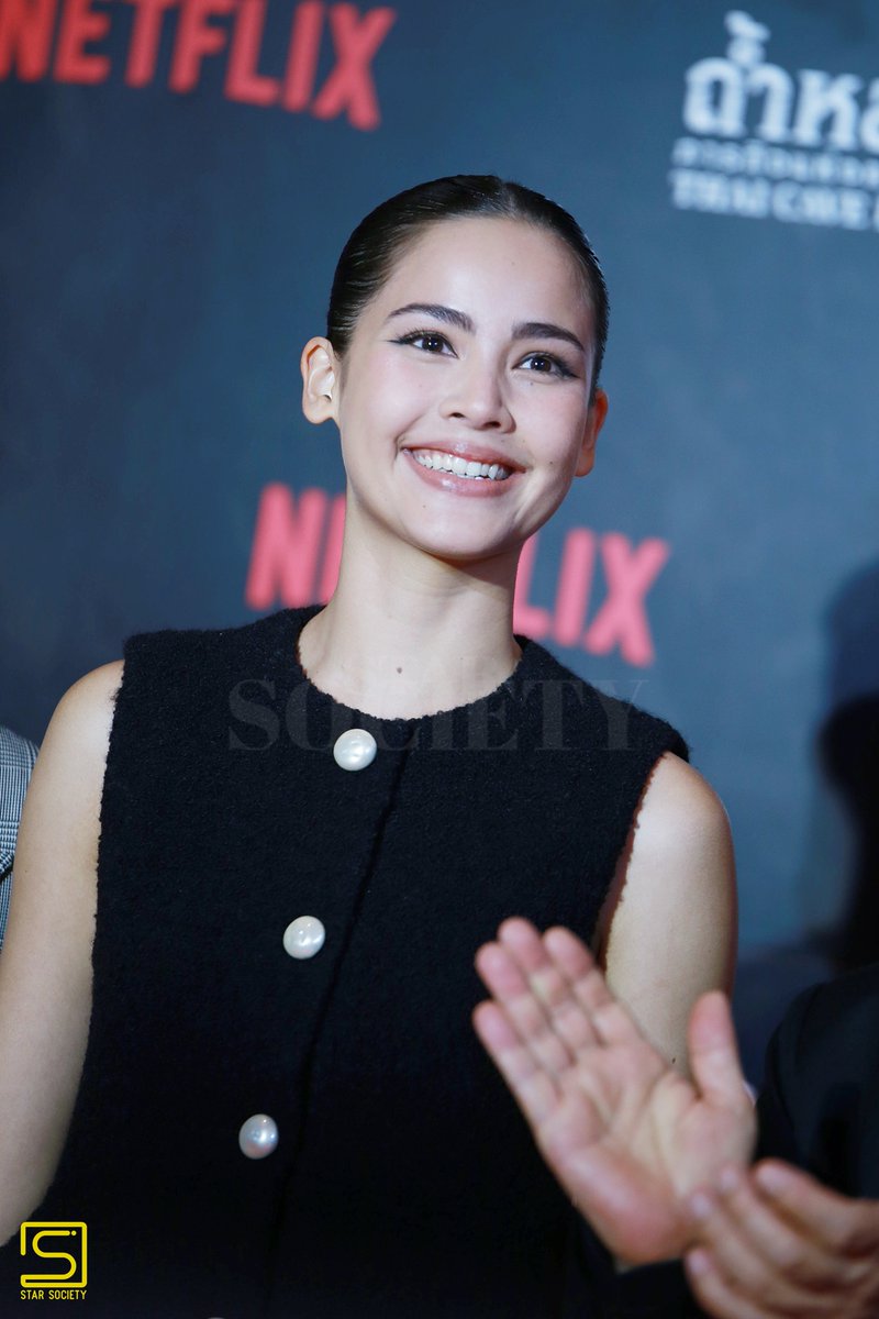 STARSOCIETY_TH's tweet photo. ญาญ่า - โดนัท ร่วมเดินพรมแดงในงานรอบปฐมทัศน์เปิดตัวลิมิเด็ดซีรีส์เรื่องใหม่บน Netflix "ถ้ำหลวง: ภารกิจแห่งความหวัง (Thai Cave Rescue)" 

#ญาญ่า #urassayas #โดนัทมนัสนันท์ #ThaiCaveRescueNetflix #NetflixTH https://t.co/GRJugrMXfD