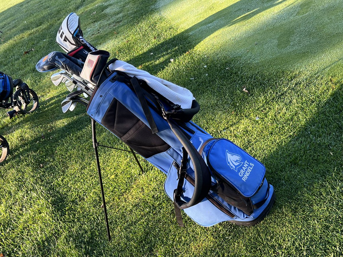 KenjiMatsudo's tweet photo. Senior Grant Rindels getting ready to swing easy, hit hard at CHL Championships!  Go Grant! Go Madeira! @MadeiraGolfTeam https://t.co/VxjJ3ZRYuK