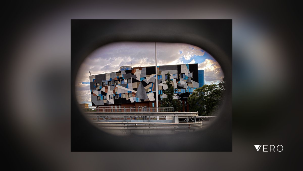 F_Preview's tweet image. #Architecture #GeometricShape #Shape #City #Sky #Window #rome #italia #shot_italia #shotiniphone #view vero.co/f_preview/X-VP…