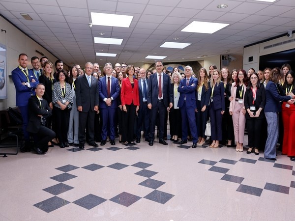 #Carcere, dopo 25 anni, 57 nuovi direttori. 'Ora non si aspettino altri 25 anni: va assicurata regolarità in tutti i concorsi del settore giustizia', così la ministra #Cartabia alla presentazione del corso di formazione presso la Scuola Superiore dell’Esecuzione Penale