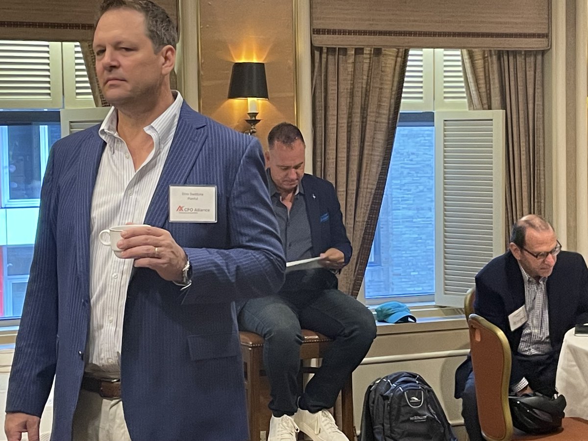 achievenext's tweet photo. A capacity crowd of CFOs gathered with Nick Araco JR in NYC this morning to discuss #AnnualBudgeting, #SalesForecasting and much more. Next stop in the series of Breakfast Roundtables is Denver. Grab your spot now! https://t.co/GT9iYD9A2S https://t.co/sp6LIDTSy6