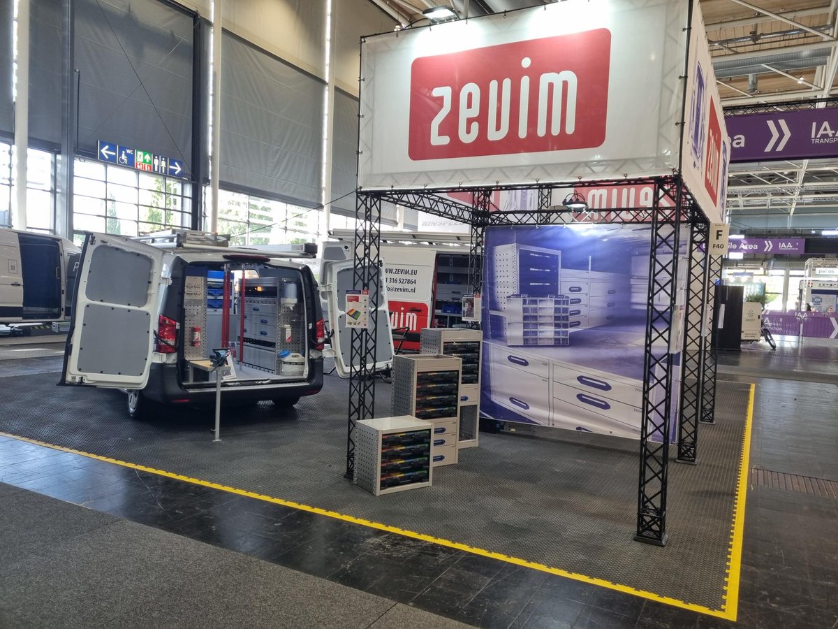 Vandaag gaat de #IAA22 Transportation Expo officieel van start. De beurs vindt plaats van 20 t/m 25 september in Hannover Duitsland. Bezoekers kunnen ons vinden op nr.: F40, Hal H13. We kijken ernaar uit om iedereen te verwelkomen. Koop hier uw ticket: lnkd.in/e8vA5bhg