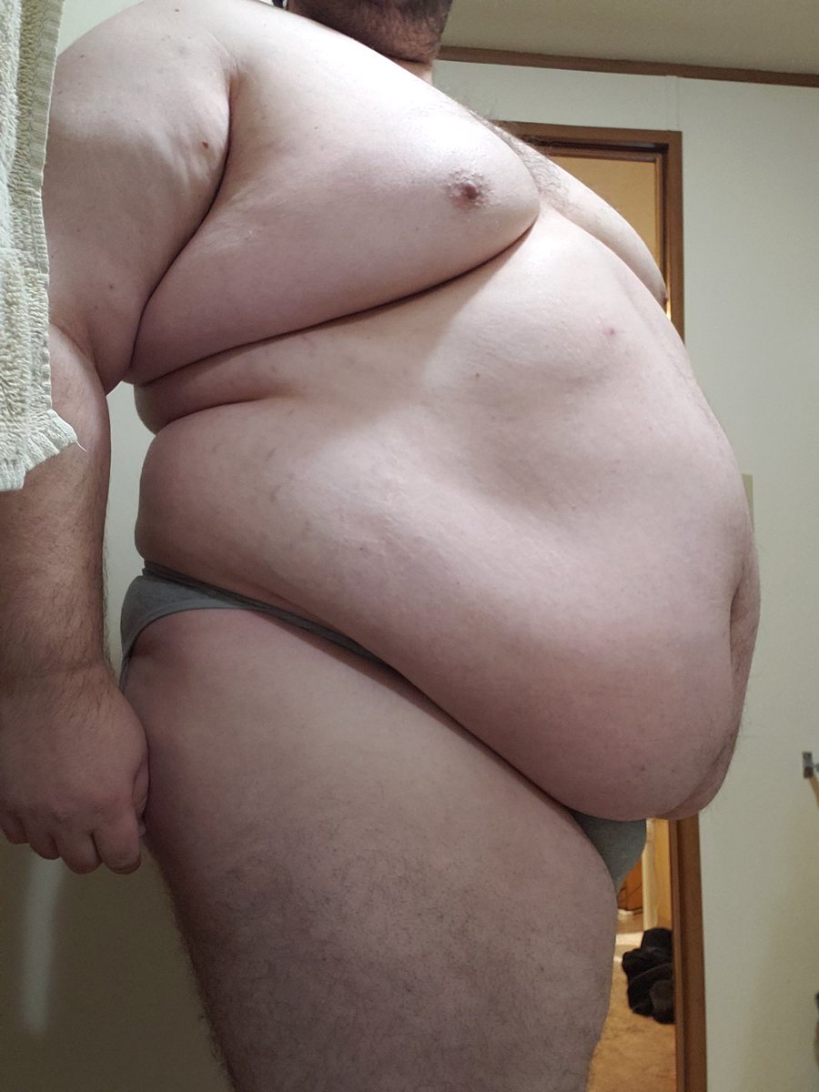 HeavyGaymer's tweet photo. My favorite time of the week! Tummy Tuesday! https://t.co/Kr2czlmHXK