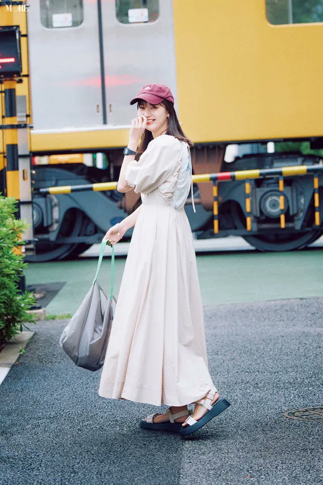 More モア More Magazine Twitter