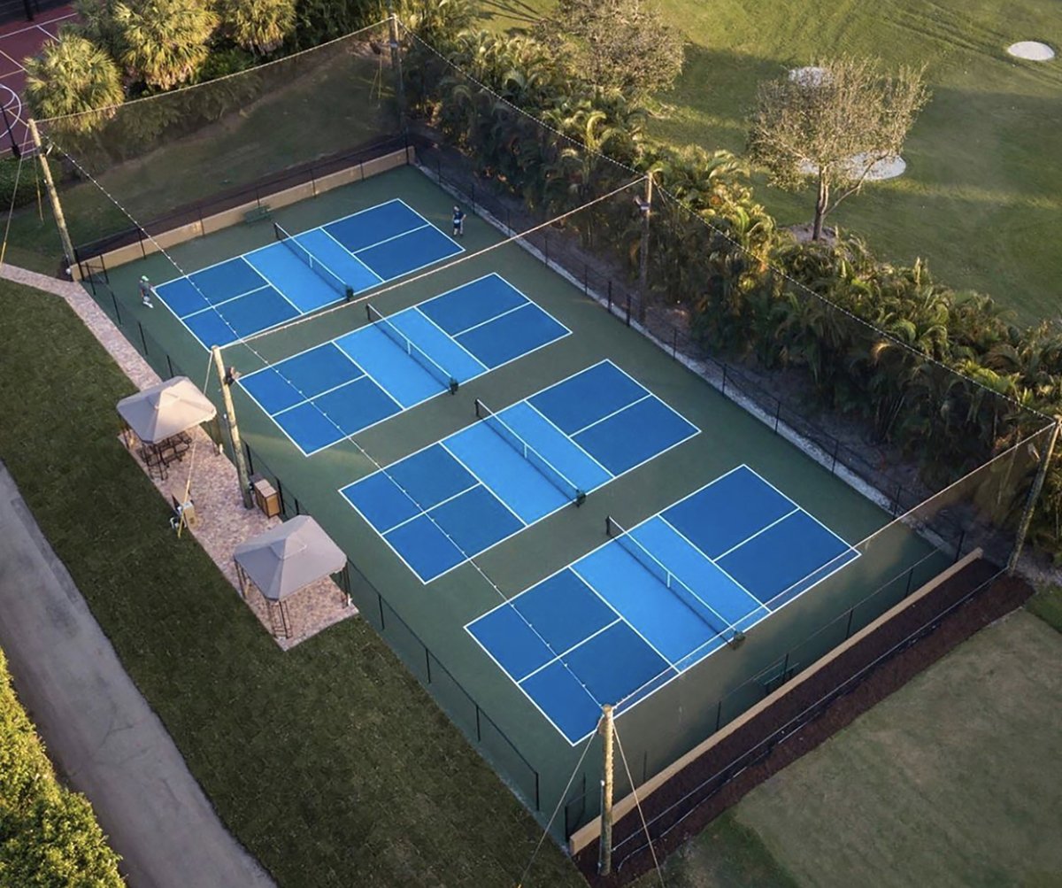AddisonReserve's tweet image. “The Lifestyle Complex has been a “game-changer” for our family and a big reason why we chose Addison Reserve as our home. The spa, gym, tennis facilities, new pool, and of course, the Grill, has absolutely enhanced our lives.” MaryAnn M. - Member since 2019
#TestimonialTuesday