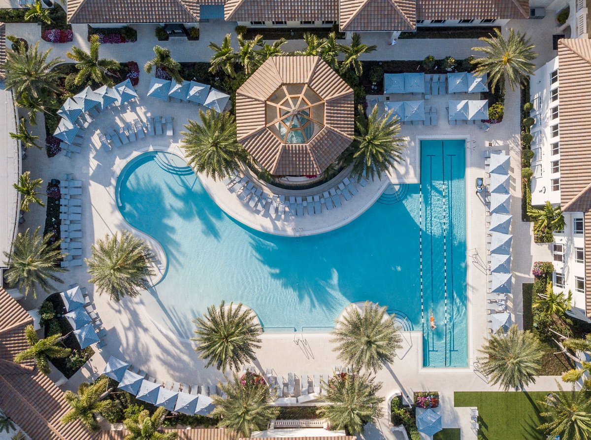 AddisonReserve's tweet image. “The Lifestyle Complex has been a “game-changer” for our family and a big reason why we chose Addison Reserve as our home. The spa, gym, tennis facilities, new pool, and of course, the Grill, has absolutely enhanced our lives.” MaryAnn M. - Member since 2019
#TestimonialTuesday