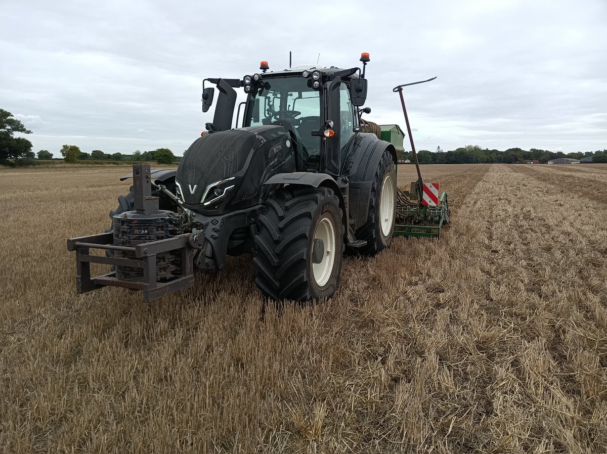 Farmer_Michael's tweet photo. I haven't grown winter barley for as long as I can remember, but here goes with some @KWSUKLtd Feeris. https://t.co/f9bEB2frU7
