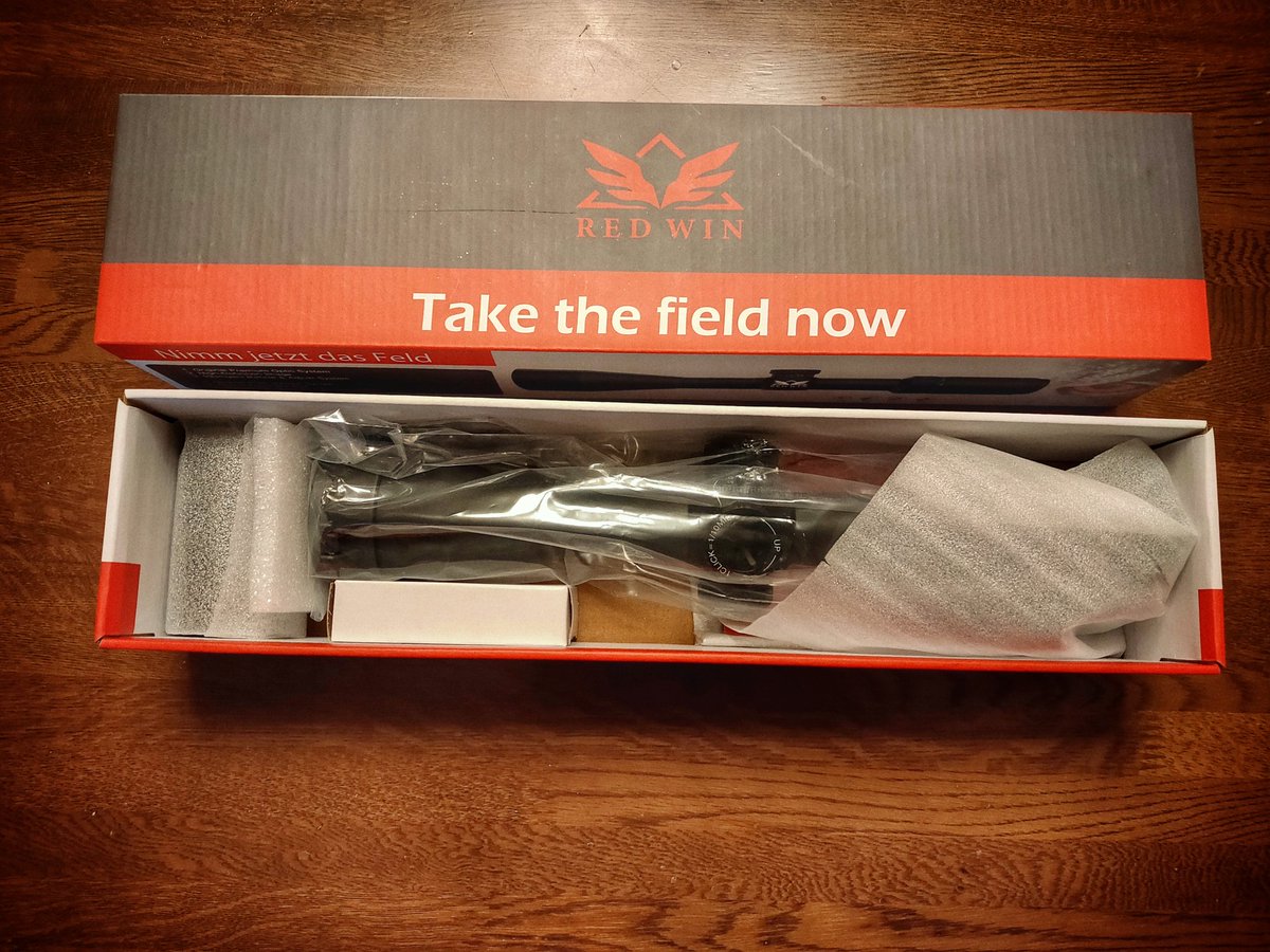 YGKS_'s tweet photo. #redwinoptics の4-16×44FFPが届きまんた。
思ったよりデカい箱が届いたので「オイィwww飛行機に載せるのに過剰包装しなくていいよwwwww」って思って開けたらふつうにスコープがデカかったです。
https://t.co/0NC5pDoNAn https://t.co/5VGRoZQZhl