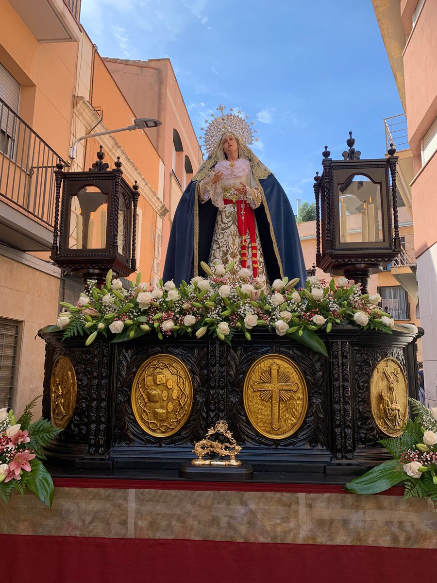 Coronación y Angustias tweet media