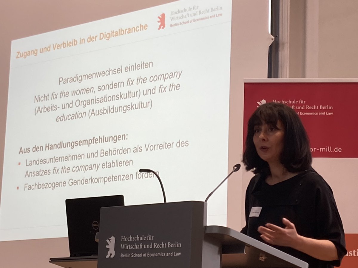 Kompetenzz_ev's tweet photo. „Fix the company und fix the education“ sind entscheidend für mehr Frauen in der Digitalbranche, so Prof. Dr. Aysel Yollu-Tok (@HWR_Berlin, @gleichgerecht und Vorstand kompetenzz) auf dem #Politiktalk des @Frauenrat.
@Frau_Digital @klischee_frei @Der_GirlsDay https://t.co/66Li4ZLJS2