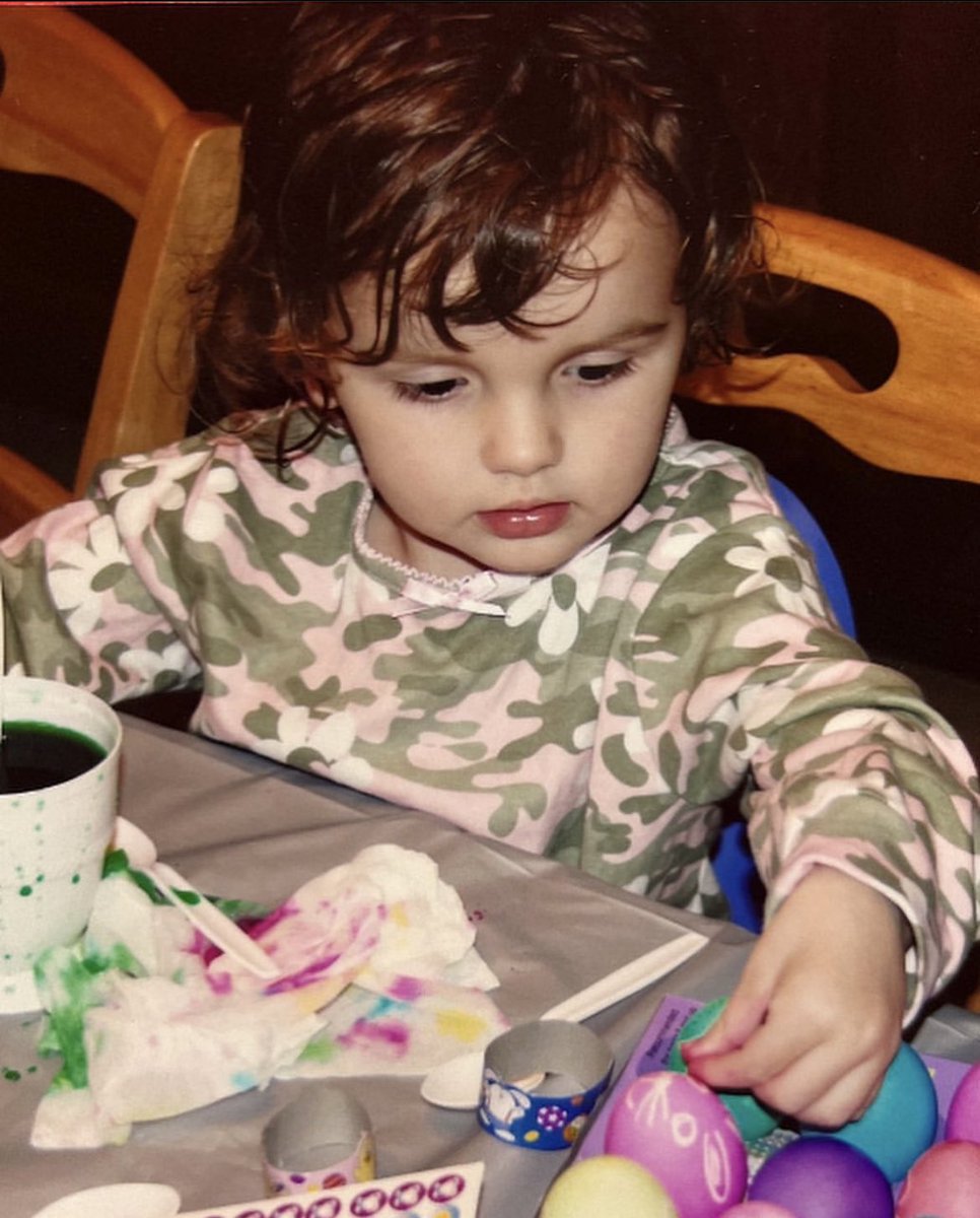 SplatInk2022's tweet image. I’m Chloe! Band captain, art club board member, and stage manager, making leadership my go to quality.

Kennedy Heights has had a huge impact on me personally and I’m excited to be working with them this semester!