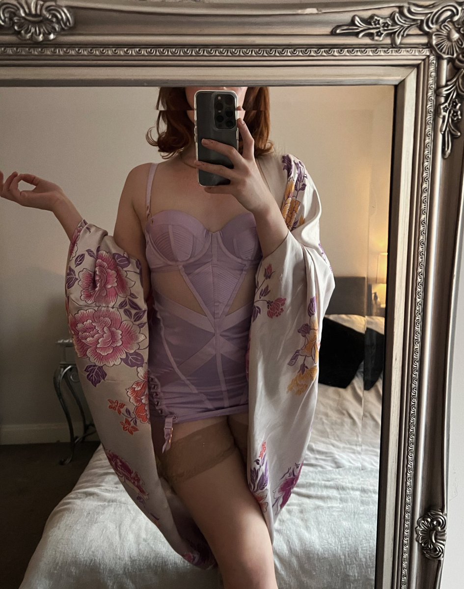 felicitymayldn's tweet photo. Hand made silk kimono with a beautiful @HoneyBirdette set, a match made in heaven 💟 https://t.co/oV24MP0cm2