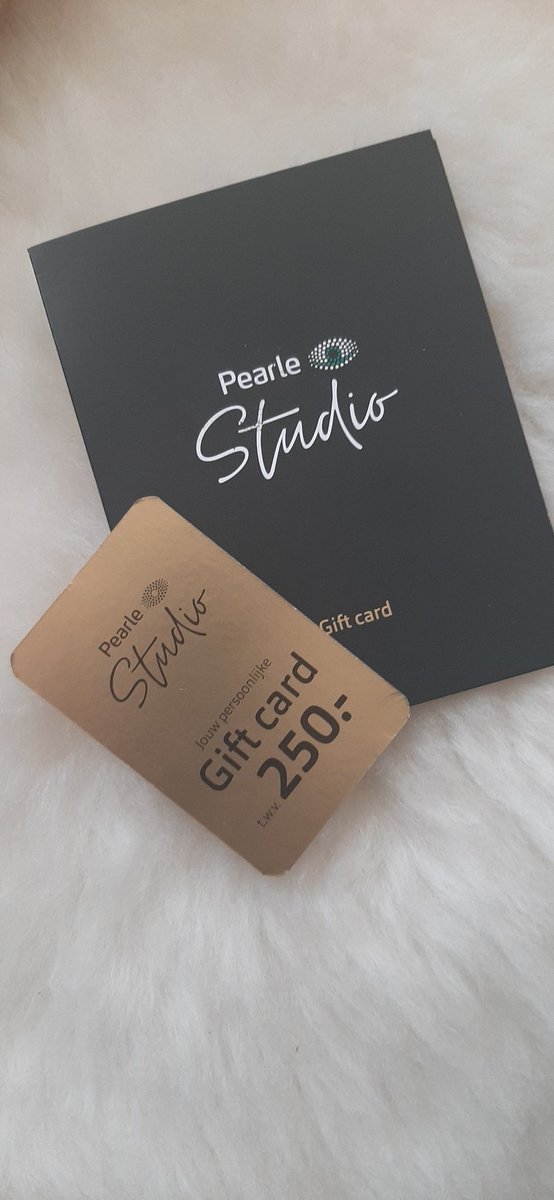 AlexvanNetten's tweet photo. #OPLICHTERIJ #PEARLSTUDIO Wat was ik blij toen ik via @ArmoedeMaaktM een giftcard van maar liefst 250 Euro kreeg om een nieuwe bril (nodig) aan te schaffen. Het is nodig maar ik heb de middelen gewoon niet. https://t.co/4myuJHoX0m gebeld voor een afspraak (maar toch even gevraagd https://t.co/6aQHrnjlhZ