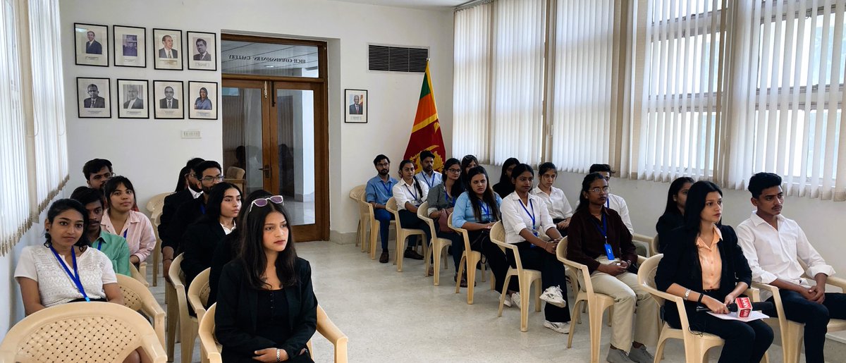 SLinIndia's tweet photo. High Commissioner @MilindaMoragoda had separate interactions with the members of the Indian Women’s Press Corps (IWPC) and the students of the IAAN School of Mass Communication yesterday (19). @iwpcdelhi @IAANGroup #lka https://t.co/lvredezriY