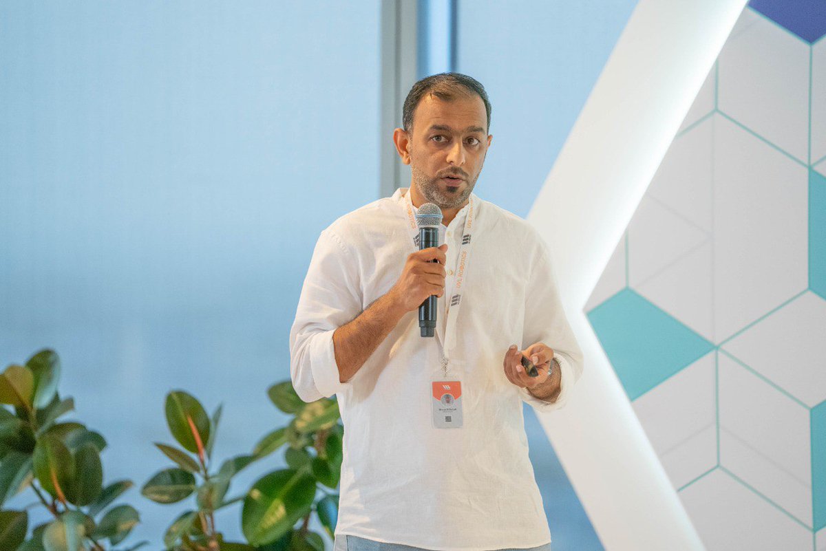 Our Team partaked in the DemoDay of 2nd Fundraising Roadshow event organized by Hub71 in Abu Dhabi. We are proud to present our last mile delivery solution and share experience with MENA partners and investors.