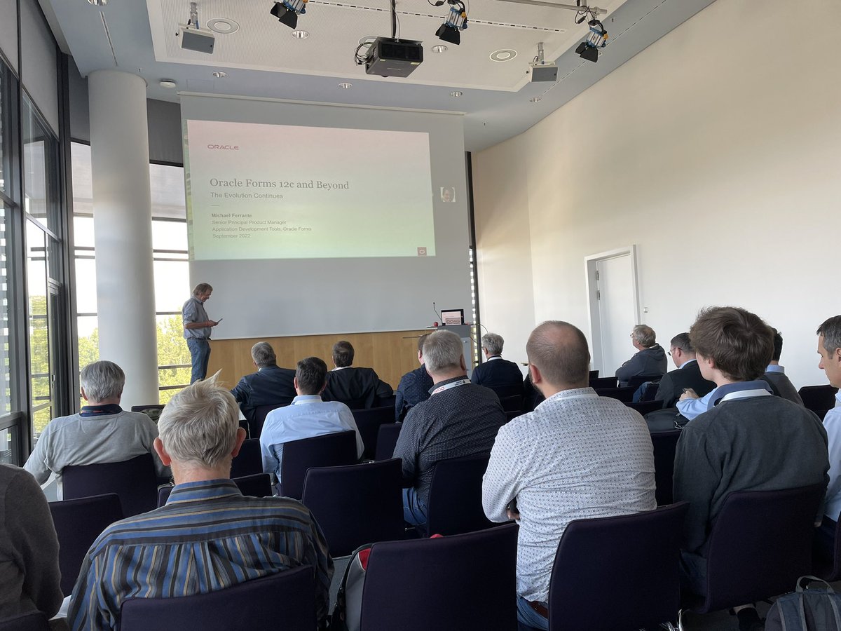 colognedata's tweet photo. It’s showtime .. @OracleFormsPM live from Florida on the #Formsday @ #DOAG2022 https://t.co/TPbDv7E5fh