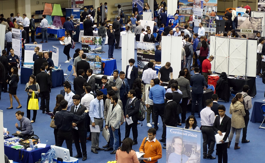 mavengineering's tweet photo. Over 200 companies are meeting with engineering students about opportunities for jobs and internships at the UTA College of Engineering Career Fair. https://t.co/VPJKpfhnoI