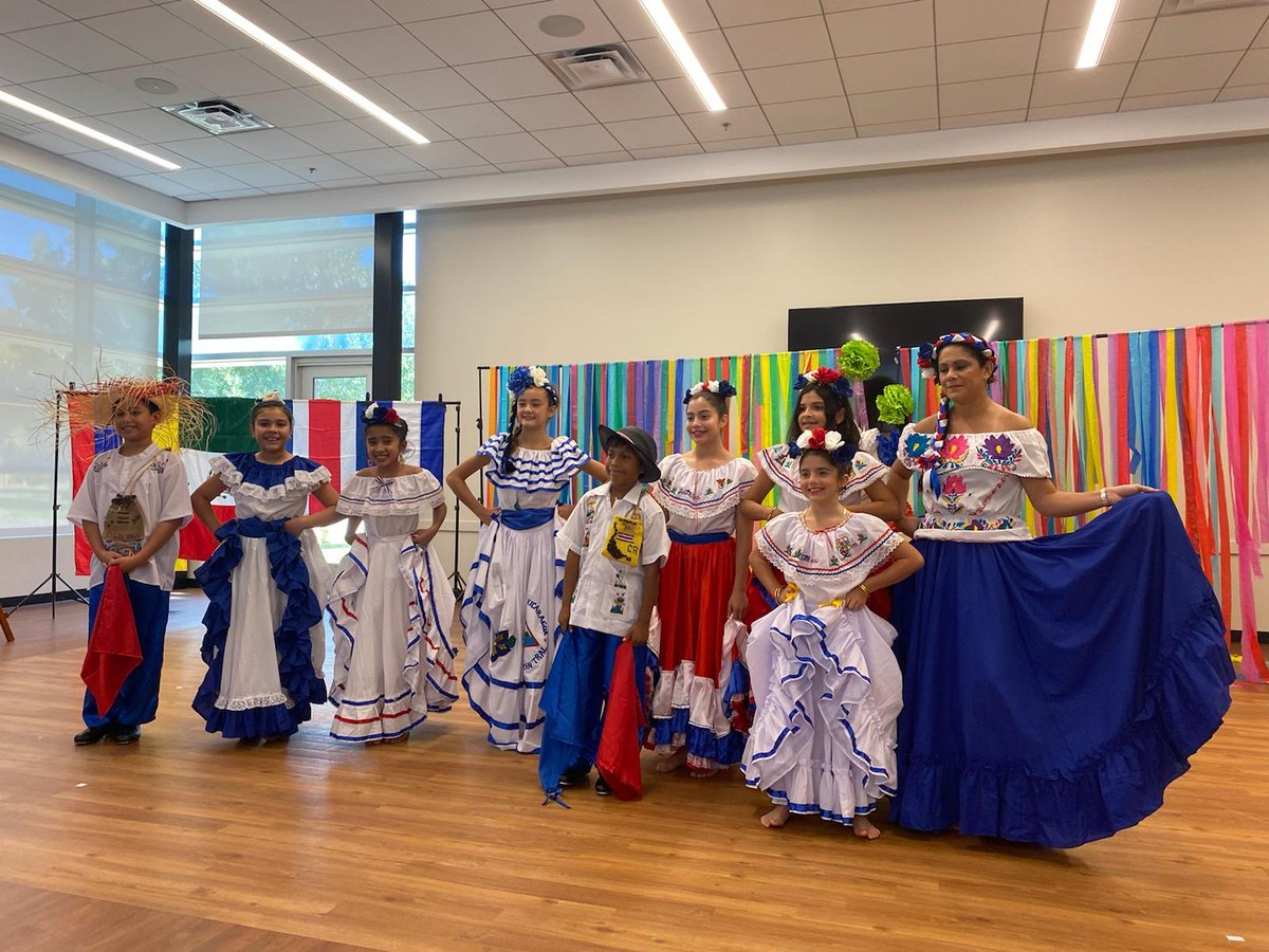 Tex - Latins folklore group did a fantastic performance to celebrate #HispanicHeritageMonth2022 .We are proud of ours amazing dancers🇻🇪🇨🇴🇲🇽🇳🇮🇨🇷 from <a href="/THS_Highlands/">The Highlands School</a> @DCEtrailblazers <a href="/gowilsonrangers/">Wilson Elementary</a> <a href="/CMSNorth/">Coppell MS North 🐾</a>