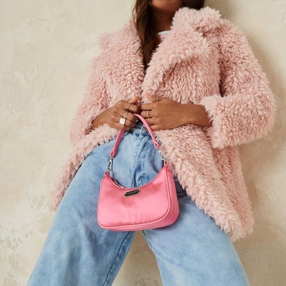 CollectiveMarie's tweet photo. So good I had to share! Check out all the items I'm loving on @Poshmarkapp #poshmark #fashion #style #shopmycloset #forloveandlemons #lillierubin: https://t.co/3tsQ2HLpjl https://t.co/zBXf81OMAV