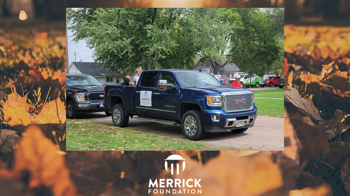 MerrickFndn's tweet photo. Merrick Foundation was represented by board member, Mary Steiner, in the Chapman Fall Festival Parade.  Thank you to all of the volunteers that helped make the Chapman Fall Festival a success! https://t.co/deYxWkf5Vf