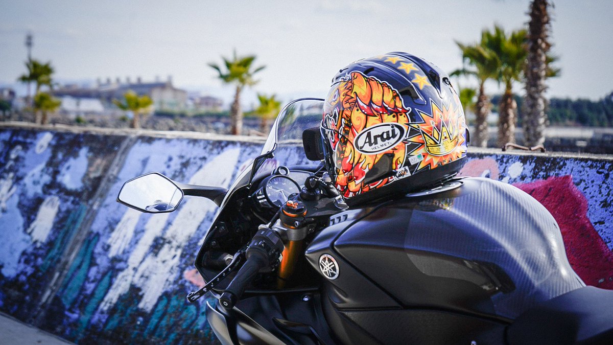 ME27kyGX's tweet photo. #バイク乗りとして軽く自己紹介
更新
名前︰きちだ
年齢︰25
性別：男
住み︰兵庫
車種︰#YZFR6

基本ソロなんですが誘ってください https://t.co/PRDkXVm4kt
