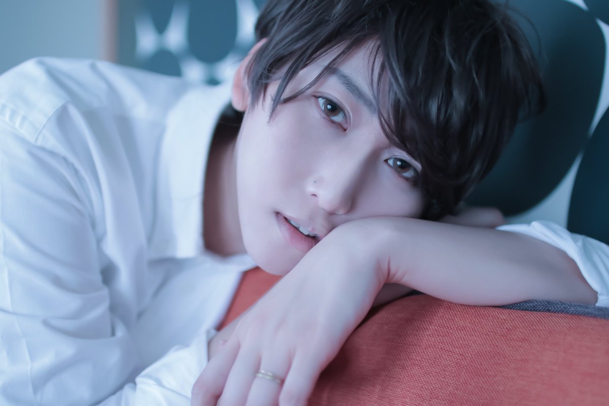 「ささくれさん映画みたいなホトとるウルトラハキハキ女仕事が早いしいつでも笑顔くれる」|ま〜めこﾁｬﾝのイラスト